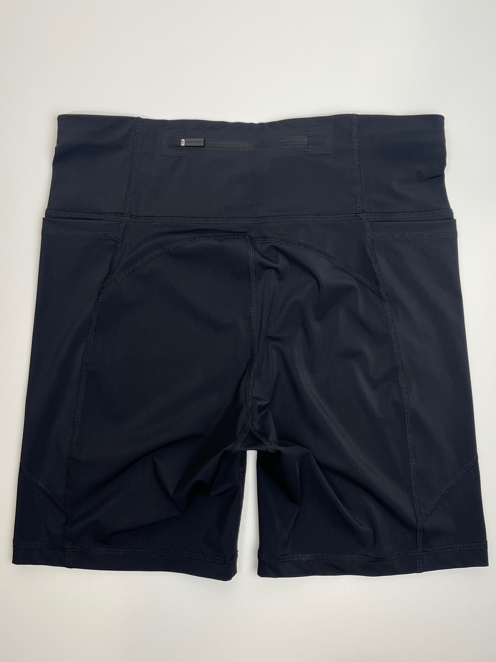 Sweaty Betty Zero Gravity 6” Running Shorts - Picture 8 of 11